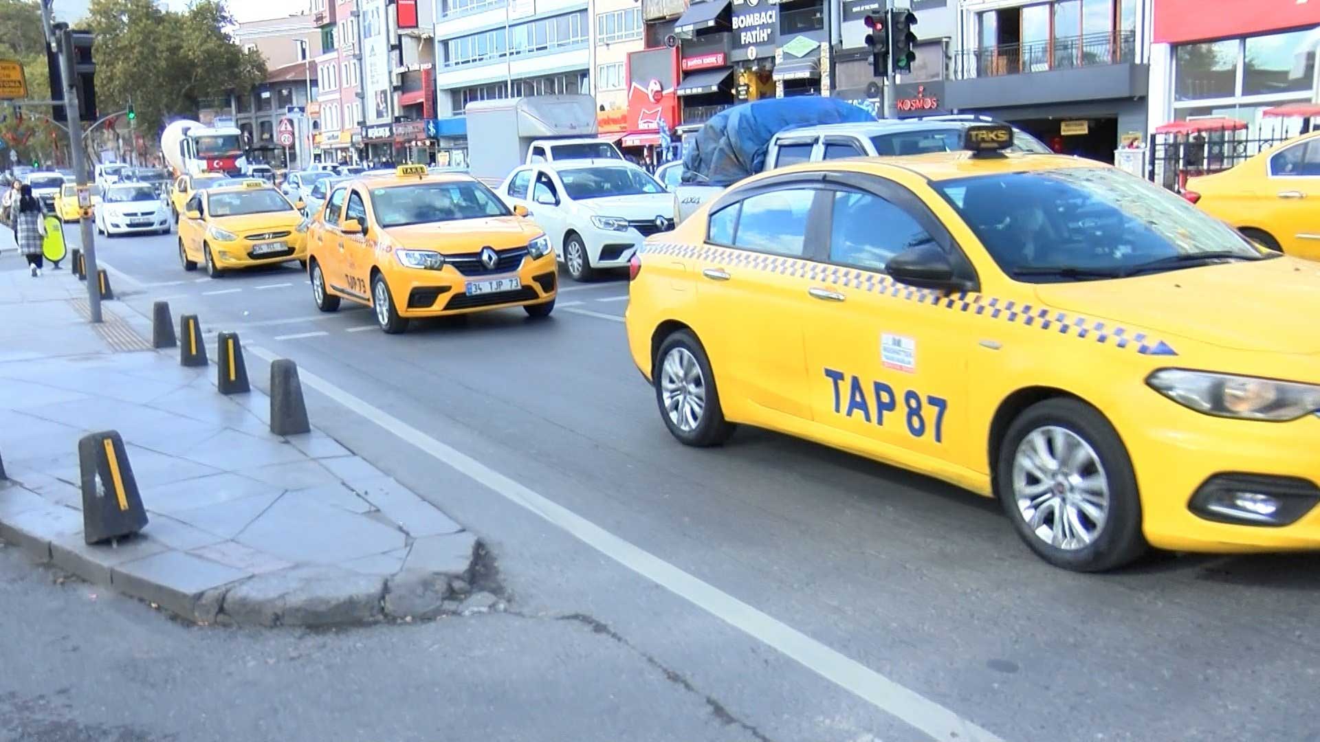 مکالمه در تاکسی به زبان ترکی استانبولی با ترجمه 