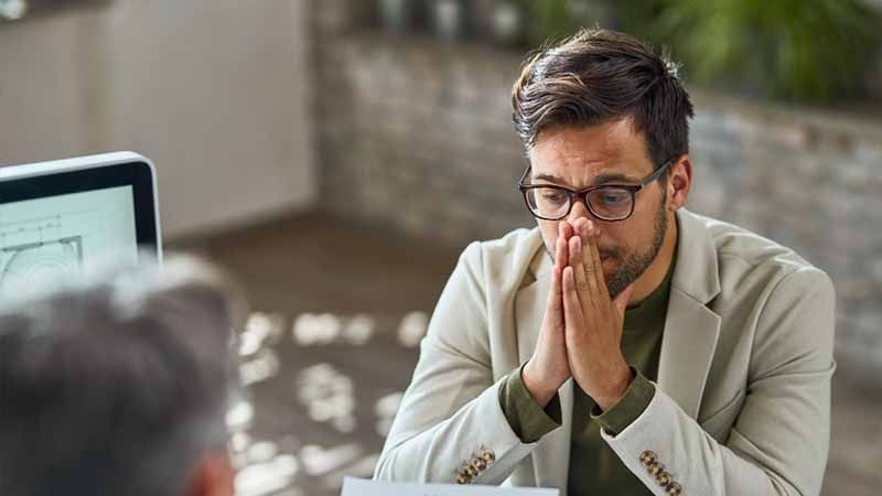 عذرخواهی در موقعیت های رسمی عربی چطوره؟